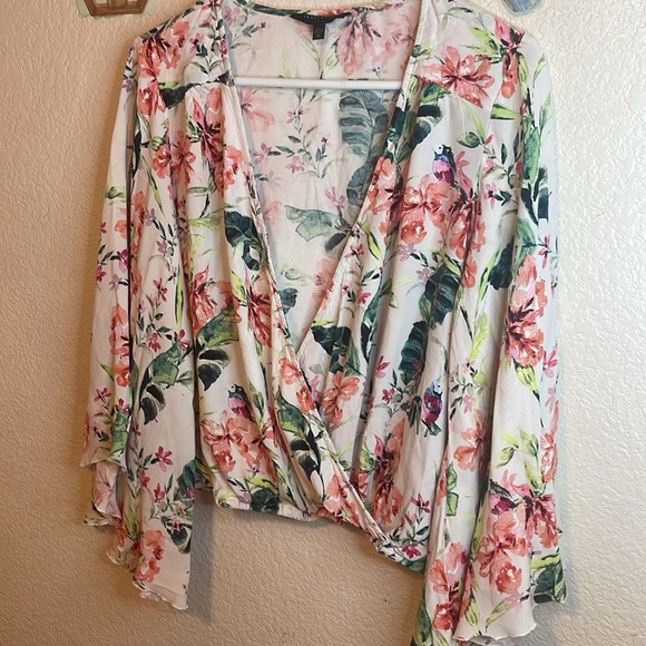 Floral Blouse with Bell Sleeves - Picture 10 of 11